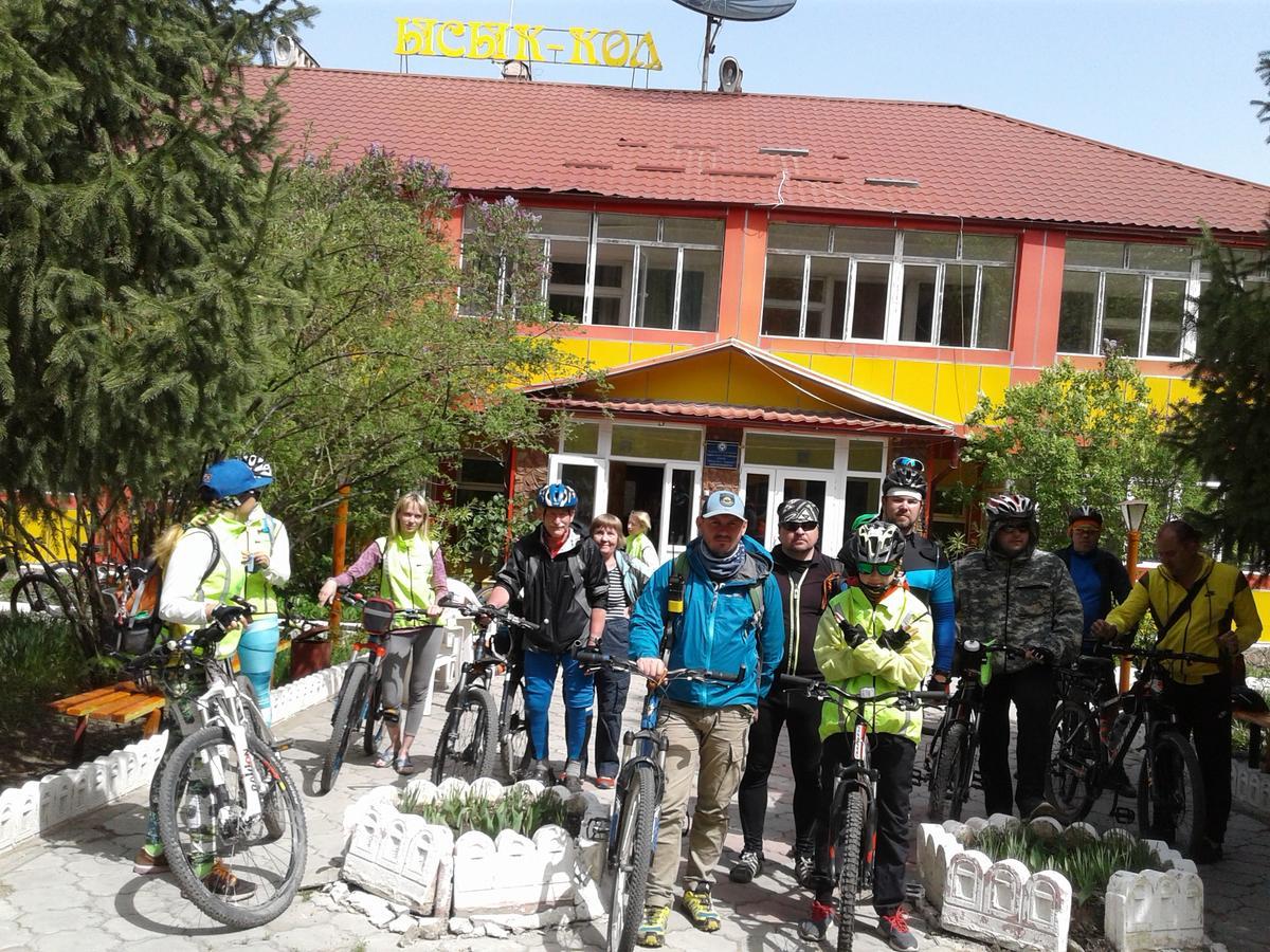Otel Issyk-Kul Каракол Экстерьер фото
